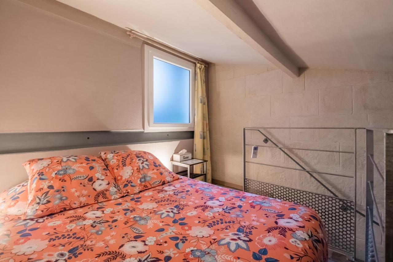 Studio En Duplex-Aircon-Terrasse-Parking-Calme Bordeaux Eksteriør billede